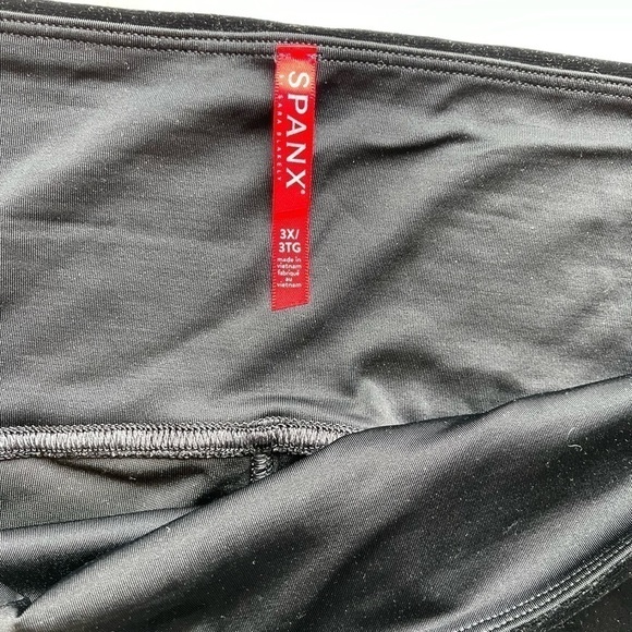 Spanx Diva Plus Velour Pants - Picture 4 of 5